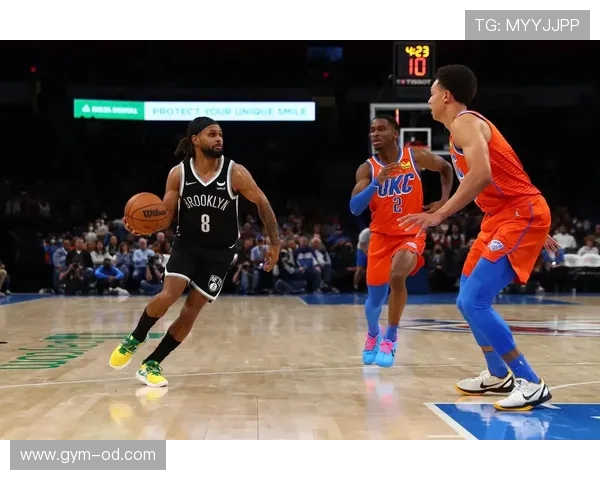 班恩无球跑位提升三分效率，明显优于队友外围射手表现