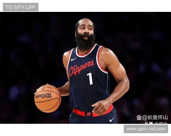 哈登挡拆拉开空间效率上升显著，领先队友关键时刻得分能力