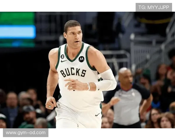 布鲁克·洛佩斯高效挡拆拉开空间助篮网提升内线得分效率