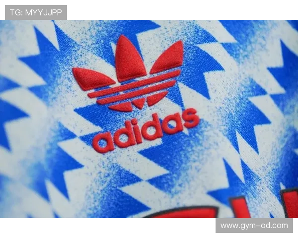 曼联内部矛盾再度显现，对球队稳定性与赛季走势形成制约